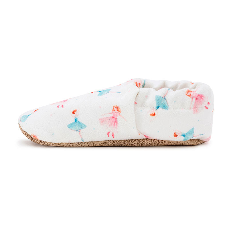 Soft organic cotton baby shoes with Ballerina design, perfect for first walkers and little explorers. Right view.